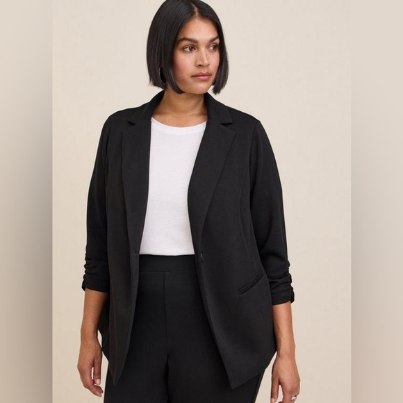 Torrid Single Button Black Blazer - New! - Size 30 (6) - Picture 1 of 5